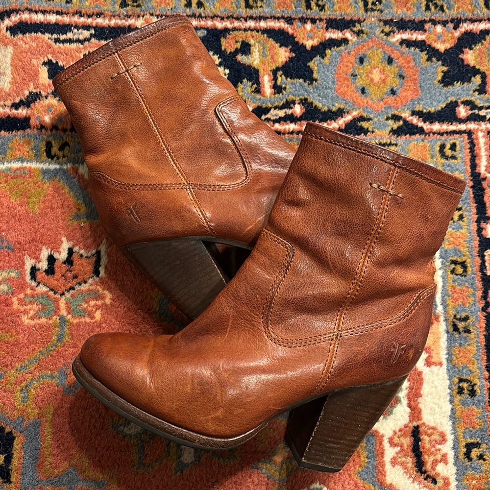Frye Patty Artisan ZIP Booties